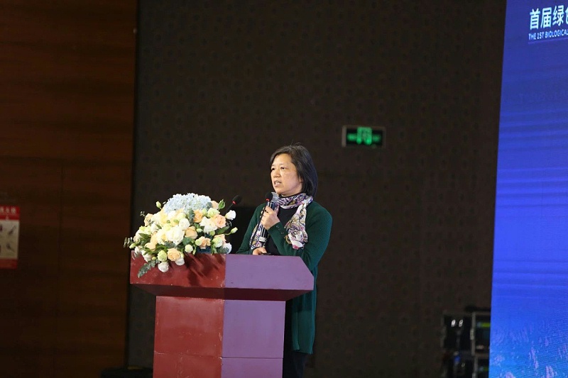 南京農(nóng)業(yè)大學(xué)動物科技學(xué)院朱偉云教授作《動物消化道營養(yǎng)》的主題報告。