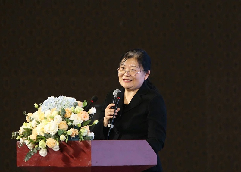 中國生物發(fā)酵產(chǎn)業(yè)協(xié)會王潔秘書長作《生物發(fā)酵產(chǎn)業(yè)高質(zhì)量發(fā)展》的主題報告。